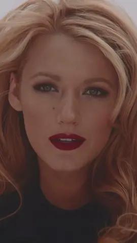 Blake for Gucci Premiere, im in love. #blakelively #blakelivelyedit #serenavanderwoodsen #gossipgirl #guccipremiere #gucci