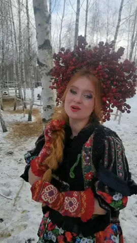 Весеннее обострение 🤣#весеннееобострение #скоровесна #девицакрасавица #девица #русскаякрасавица #красотка #краш #певица #пою #жгу #лав #коса #дева #я