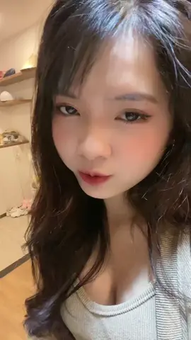 Xin chào tuổi 20. Phong cách có thể thay đổi vì tuổi tác, nhưng con người vẫn vậy 😁 #stormick