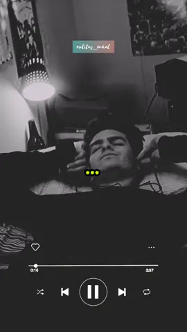 Rolita de #martes 📼🌻 #quiereme #laryover #farruko #music #parati #foryou #fypシ #xyzbca #música #estadosparawhatsapp #mexico #lyrics #🇪🇨 #🇨🇴