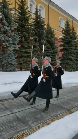 С Днём защитника Отечества! #хотятлирусскиевойны