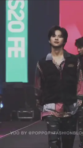 Thai actors ver. w/ the supermodels #planrathavit #perthtanapon #jimmykarn #josswayar #zeepruk #khunpolpongpol #brightvachirawit #winmetawin #oabnithi #meanphiravich #dewjirawat #skywongravee #ppkritt #offjumpol #thanaerngnin #bowmaylada #jingjingyu36 #gmmtv #nadaobangkok #nadaoboys #gmmtvboys #fypシ