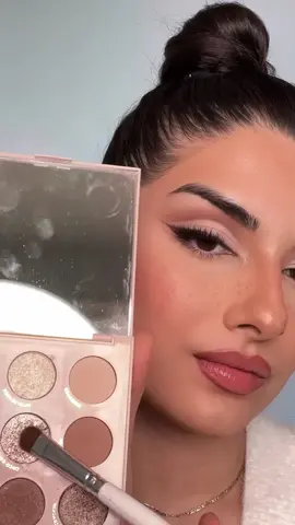 Simple cut crease ✨ #cutcrease #cutcreasetutorial #makeupcutcrease #foryou #foryoupage #makeupforyou #makeuptutorial #tiktokmakeup #fyp #easymakeup