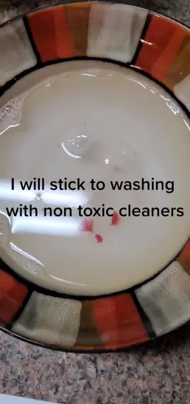 Part 2  Washing with soap vs. washing with non toxic cleaners. #nontoxic  #strawberries #yourwelcome #impressed