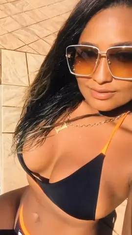 Novo instagram da modelo @moana_melliQuem seguir ganha um beijo 😘 E pode enviar mensagem pelo insta que ela responde