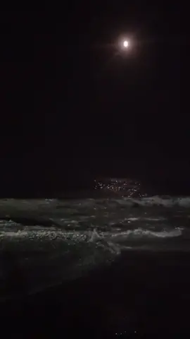Esta es una señal para que vayas a la playa de noche 👣🌙🌠 #playa #noche #luna #olasdelmar #sonidomar #parati #chile #rutadelmar #2022 #surdechile