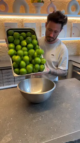 Tarte citron vert acidulé 🥵 #cedricgrolet #lemon