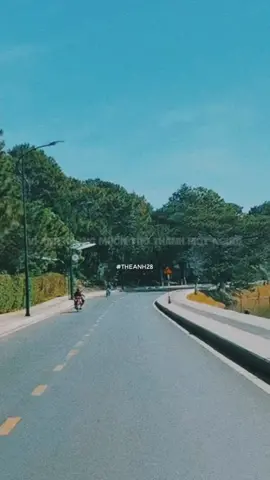 Khi anh chỉ là thoáng qua như mây cuối trời.. #sorrymusic28 #tiktokvietnam #theanh28 #roibo #deetran