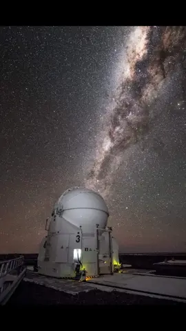 Observatório espacial Alma. Localizado no deserto de Atacama/Chile. Retratando, nossa galáxia. A Via Láctea 😍😍😍