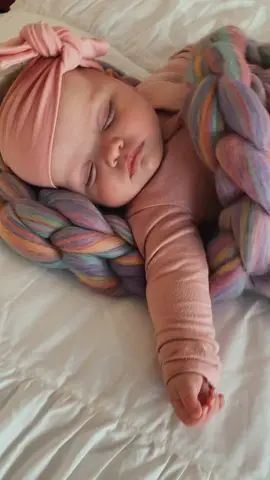 Oh Lena… #whentheybecometoddlers #lenaray