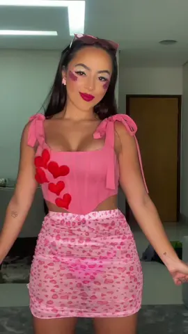 Dia 2 do #carnaval 💖 (to de biquini tiktok)