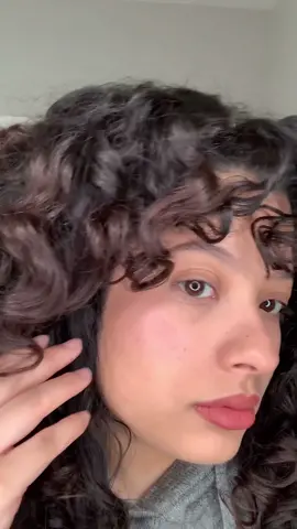 This is the one from fenty #curlyhairtips #curlyhairproblems #curlcheck #makeup #purpleblush