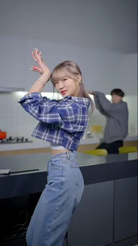 insta: sia_jiwoo 💛