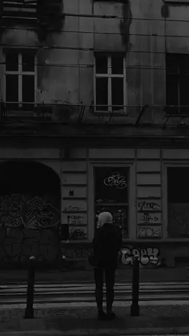 only love can hurt like this💔 #forryoupage #austhetic #xyzbcaaaa #songg #trendding