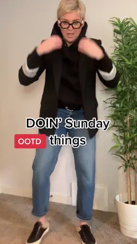 OOTD #midsizefashion #over50women #yegstyle #over50style #over40style #outfitideas #over50influencer #beyouinstyle #grwm #clubmonaco #fyf