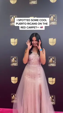 @directv  and @univision  really had me out here with some icons at #PremioLoNuestro 🇵🇷😩#DIRECTVCreator