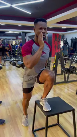 H#Fitness #bodybuilding #bodybuilder #strenghttraining#bodypositive#mrolympia2021#strenghtchallenge