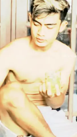 foto yang terakhir punya ga?😅 #pratamaarhan #viraltiktok #KenanganHanyaUntukmu #SilenceTheAcne #fyp #xyzbca