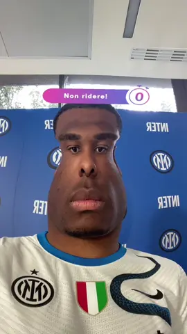 #nonridere con Denzel Dumfries 😂 #inter #forzainter #tiktokcalcio #dumfries