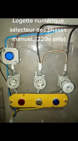 sélecteur des phases manuel pour vos logettes et machines.  contact +243 89 89 66 44 614/ 81 19 85 914