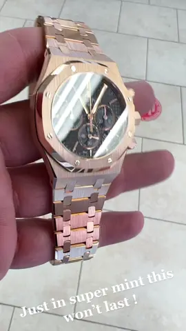 Rose gold AP chronograph who wants one? #rolexwrist #watchlover #watchcollector #wristswag #watchoftheday #wristwatch #wristporn #watchlovers