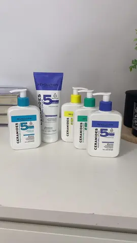 AD | @revolutionskincare  ceramide collection 👀 fragrance free, dermatologists approved! #revolutionskincare #ceramides #SkinCare101