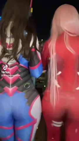 @thesakuraprincess #anime #zerotwo #dva #dvacosplay #zerotwocosplay #egirl #overwater #GamerGirl #darlinginthefraxx #foryou #weebtok #fyp #viral