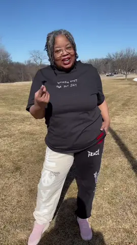 Let’s remember, women don’t owe you #shiznotal loving my shirt from @chnge thank you 🙏🏽 #chngepartner