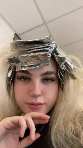short haired blonde again 💞💘💖💕