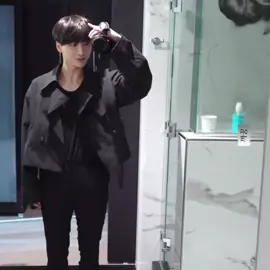 HWA's U.S 1 day vlog 🎬 #ateez #seonghwa #kpop #kpopfyp #fyp