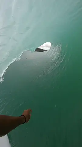 barrels🤯 #fyp #fy #vibes #surf