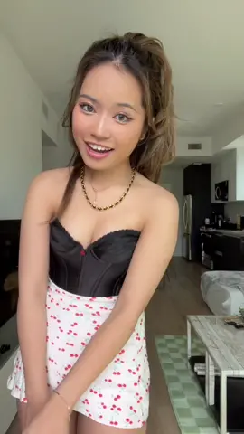 Follow my insta:linnachenn