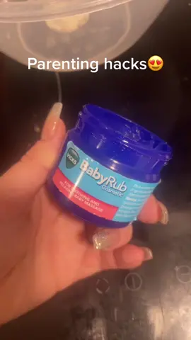 Patenting hacks for them babies that’s full of a cold 😍 #parentinghacks #parentingtips #parenting101  #mumsoftiktok #unwellbaby #toddlersoftiktok
