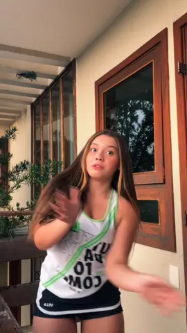 quase q o tombo da gata veio LAKAKAKKAKAKAKAKAK #fyp #viral