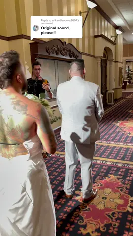 Reply to @erikavillanueva2004 it was the best reaction 🤣🤣 he seriously thought he was going to see his wife 🤣🤣😅 #wedding #bride #firstlook #firstlookprank #bestman #LinkBudsNeverOff