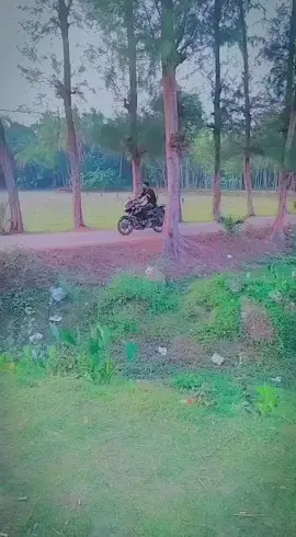 sorom lage 😆#foryoupage #ᴋᴀʟᴀ_ᴘᴏʟᴀ🌚 #bick_lover🏍 #bick_lover🏍 #bick_lover🏍 #foryoupage #foryoupage @az_rocky01 @angleriya7322