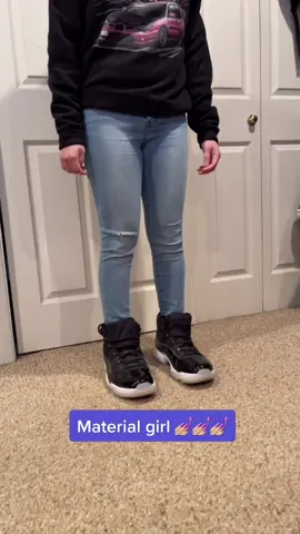 Clown shoes for her🤡 w/h @jocramz #shoes #tall #bigfeet #fyp #talltok