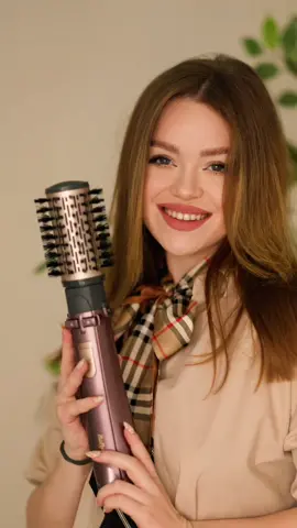 Par coafat cu maximum de volum in timp record cu peria rotativa #babyliss AS960E🤩 Look by @serbanlorena ❤️ #hairstyle #volume #hair #brush #natural