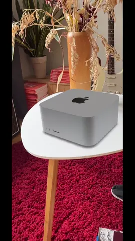 @apple introduced the #macstudio and it’s mind blowing 🤯 #mac #computer #tech #iphone #softwareengineer