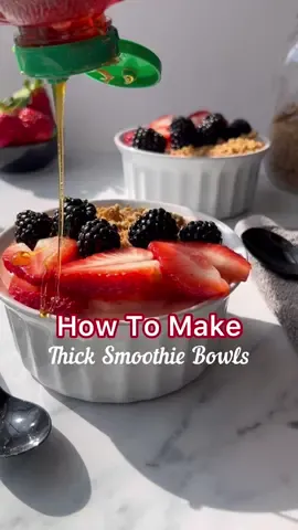 Added some protein powder to feel extra healthy 😋 #smoothiebowl #smoothiebowl #healthy #healthyrecipe #recipes #fruit #smoothie #recipesoftiktok