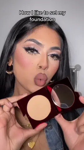 Obsessed! @makeup @patrick ta @onesize #makeuphacks #makeuptip #makeuphack
