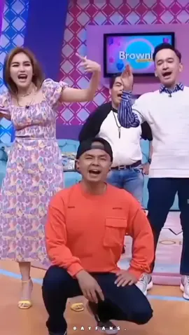 kedipan siapa yang paling menawan? 😆 #ayutingting #rubenonsu #wendicagur #brownisttv #fypシ
