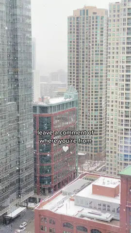I’ll go first: moved from the Bay Area to Chicago 🥰 #chicago #chicagolife #chicagotiktok #chicagolivin #chicagorecs