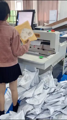 #Automation #machine #equipment #machinery #robot