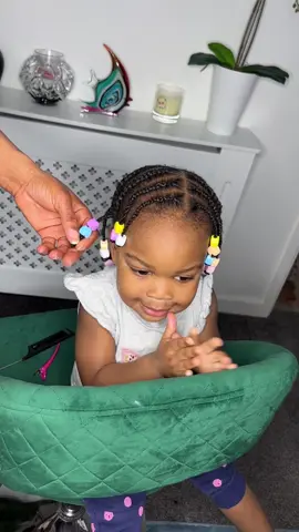 She’s so happy getting her hair done! #kidshairstyles #olivia_chukwu