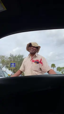 What would you guys say? 😂 #foryoupage #fyp #foryou #prank