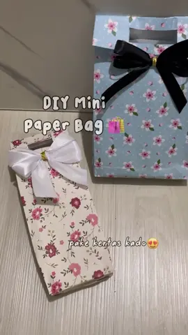 kasih kado buat bestie yuk😍 @scarlett_whitening  #diyrita #serunyabelajar #foryourpage #diypaperbag #fyp #fypシ #GlycoPeelToGlow