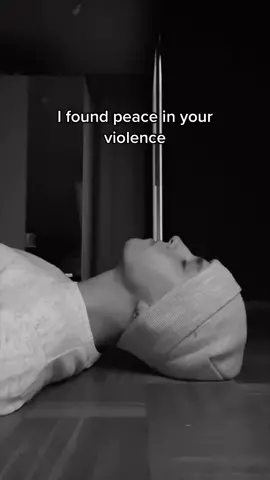 I found peace in your violence 💙💛 #silence #khalid #viral #prayforukraine #singing #fypシ #singingwhilelayingdown #VoiceEffects