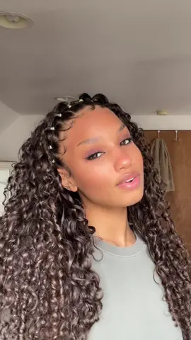 Wait a minnnn #curlyhairstyles #curlyhair #rubberbandhairstyle