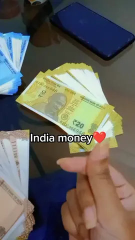 Don't think it's paper 😂it's India money our business archive money tq Lord fr keep bless our business #vanipenangponew #vanibusiness #hananiahenterprise😍 @penang_ponew12